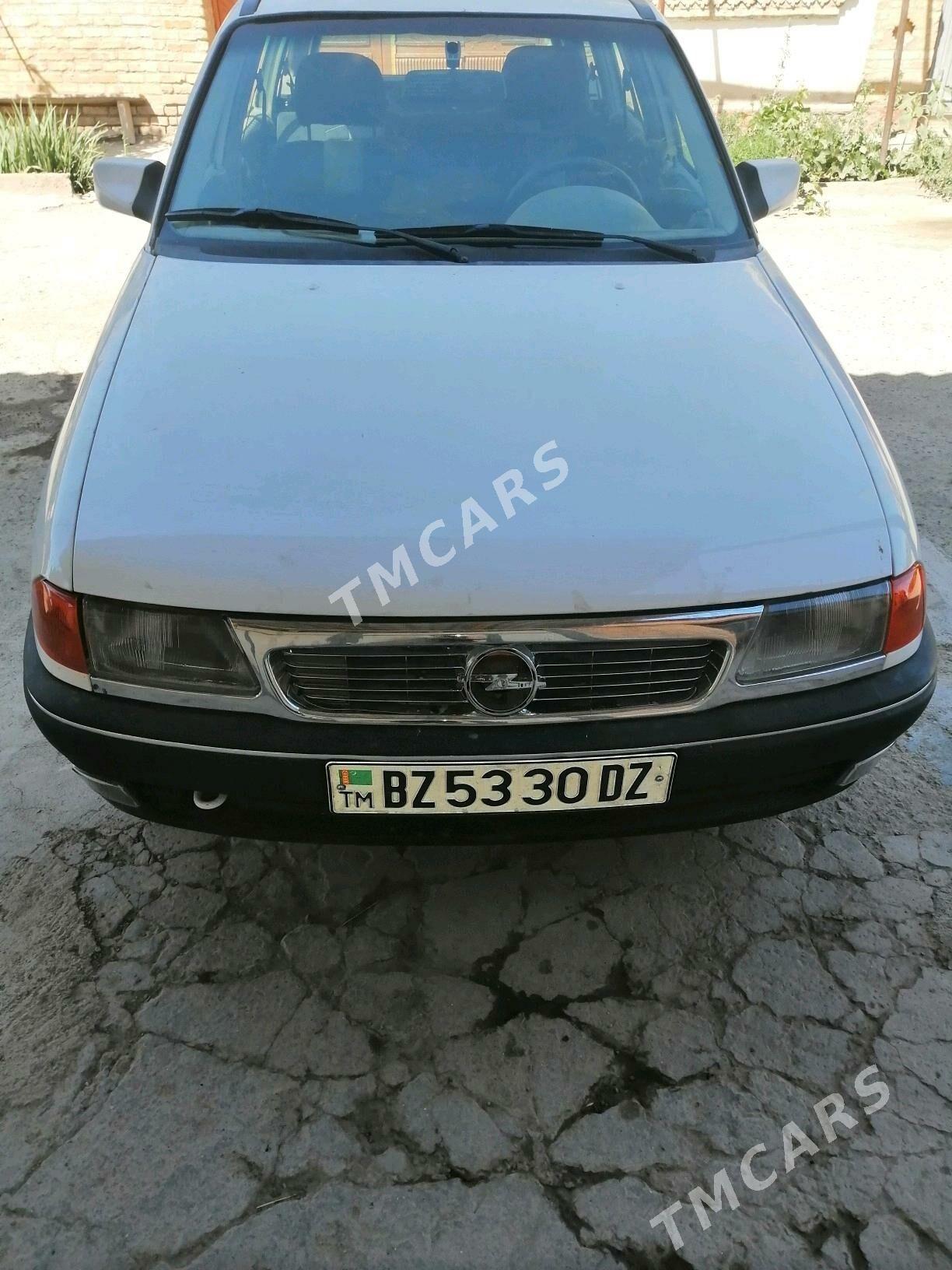 Opel Astra 1993 - 38 000 TMT - Дашогуз - img 5