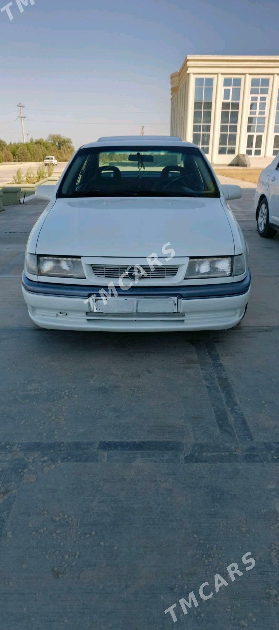 Opel Vectra 1992 - 48 000 TMT - Bäherden - img 3