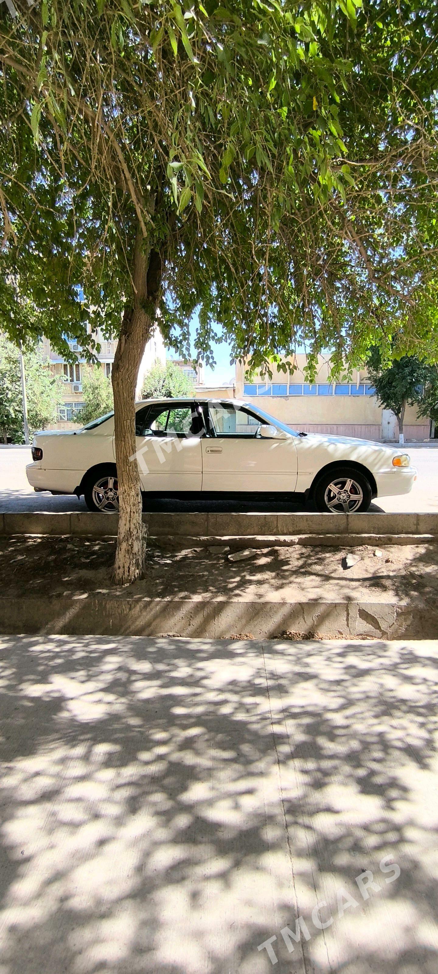 Toyota Camry 1995 - 77 000 TMT - Mary - img 6