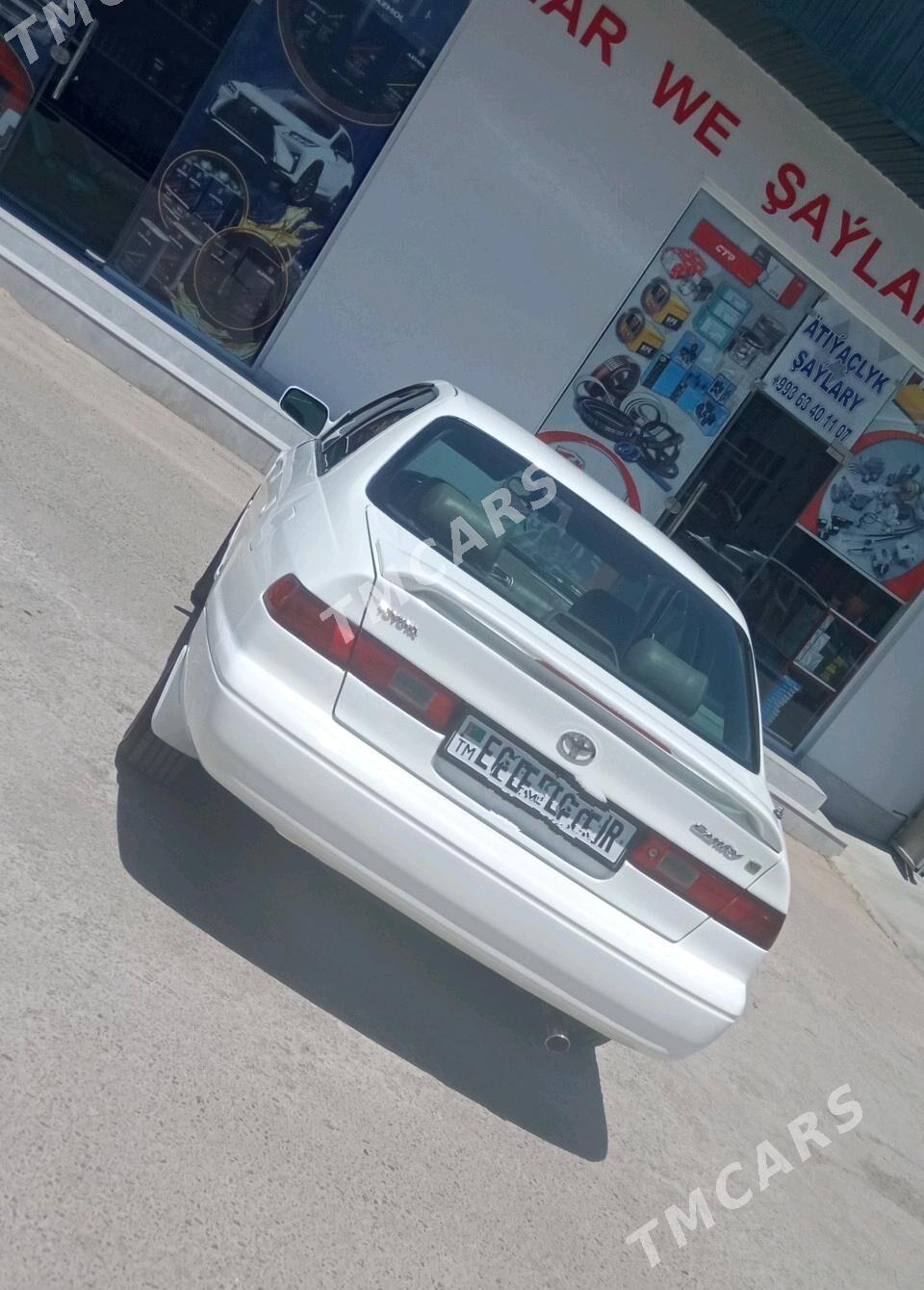Toyota Camry 1998 - 120 000 TMT - Мары - img 2