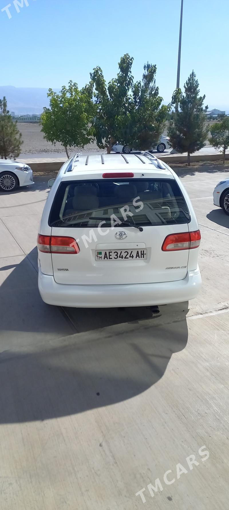 Toyota Sienna 2002 - 150 000 TMT - Aşgabat - img 2