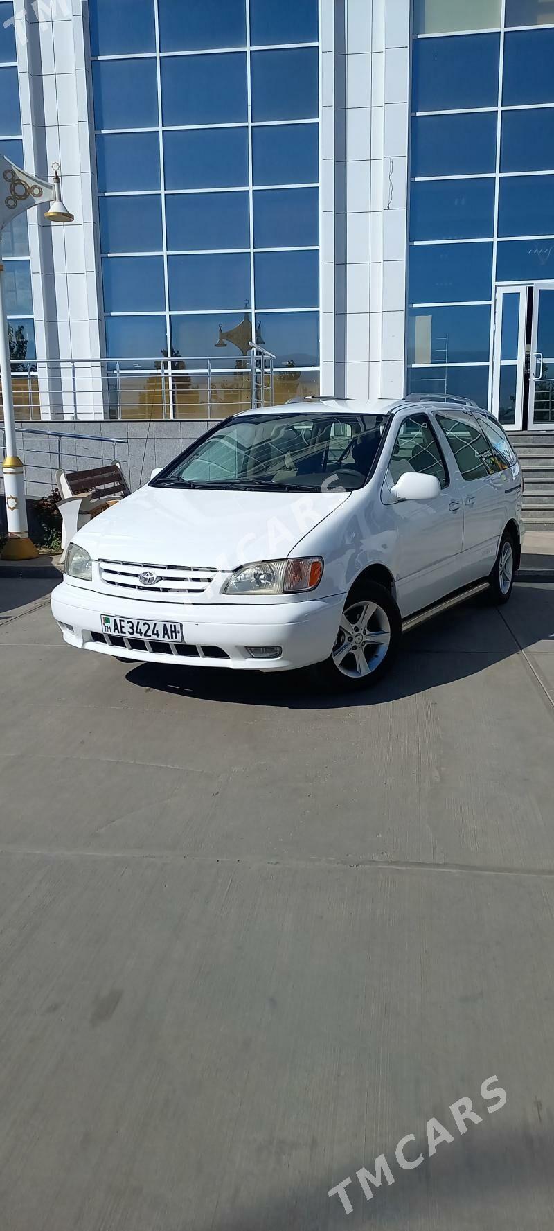 Toyota Sienna 2002 - 150 000 TMT - Aşgabat - img 1