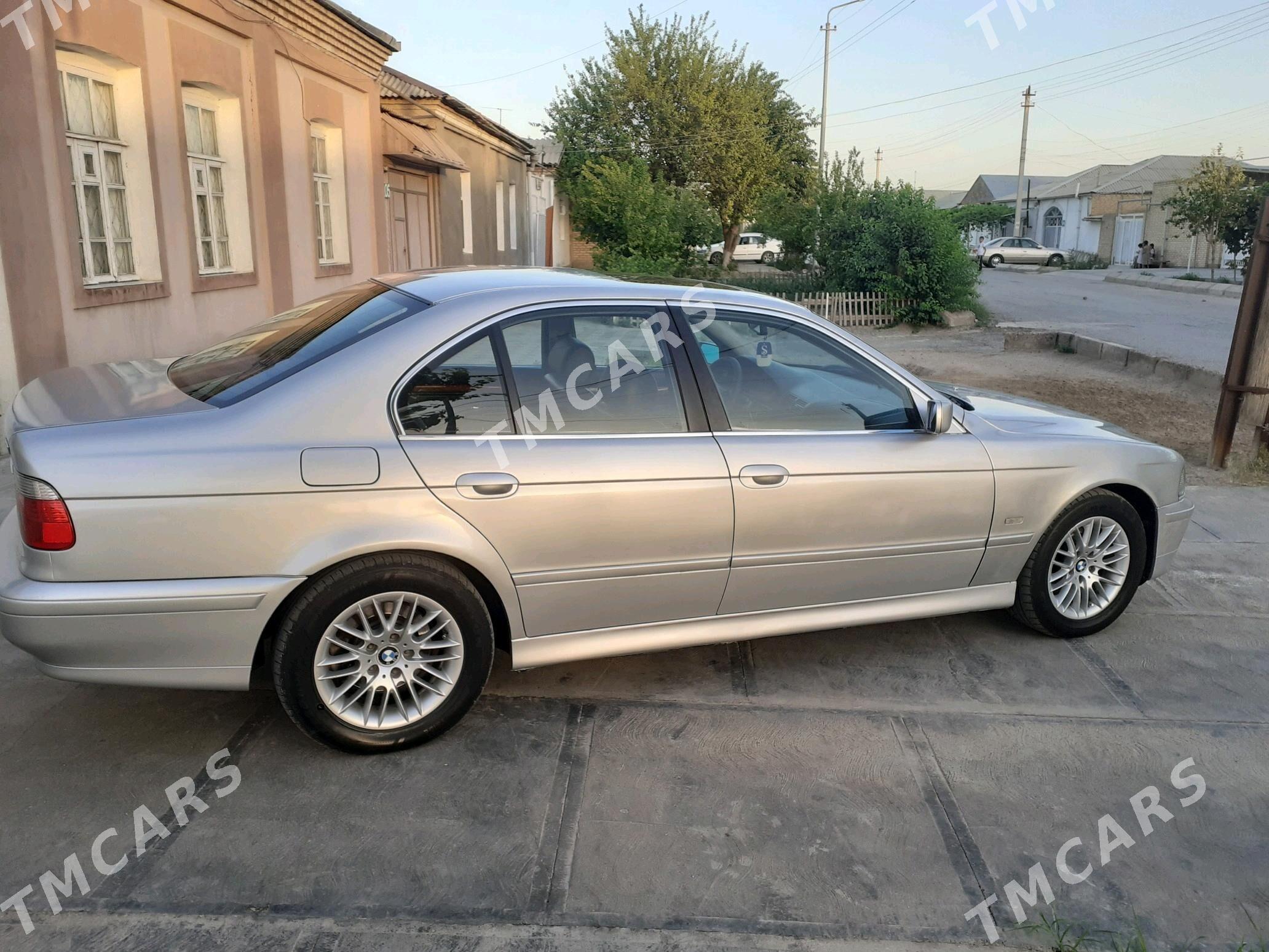 BMW 530 2002 - 130 000 TMT - Байрамали - img 5