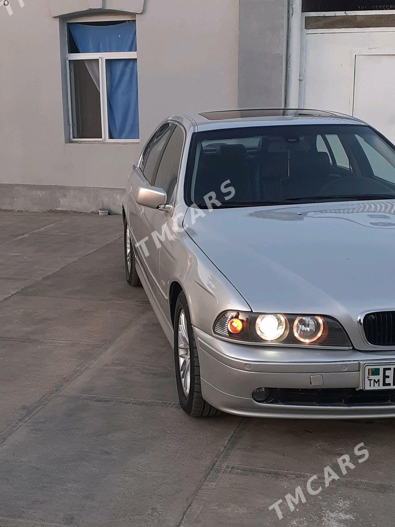 BMW 530 2002 - 130 000 TMT - Байрамали - img 7