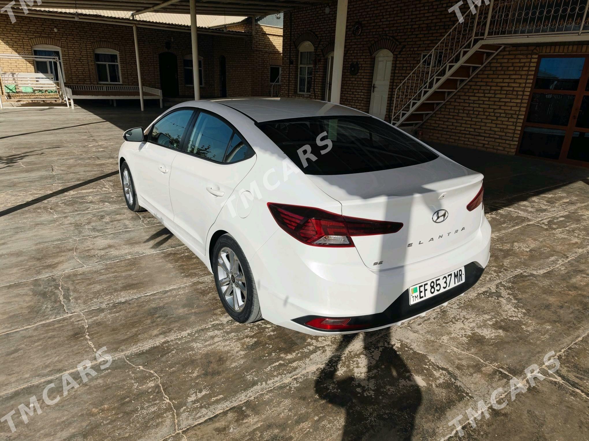 Hyundai Elantra 2020 - 210 000 TMT - Мары - img 9
