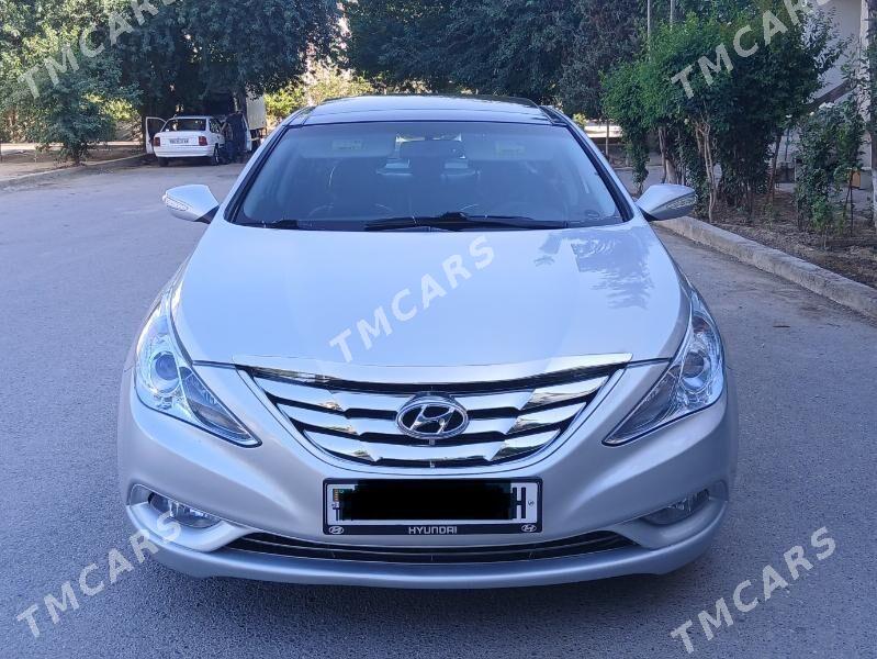 Hyundai Sonata 2012 - 160 000 TMT - 6 мкр - img 3