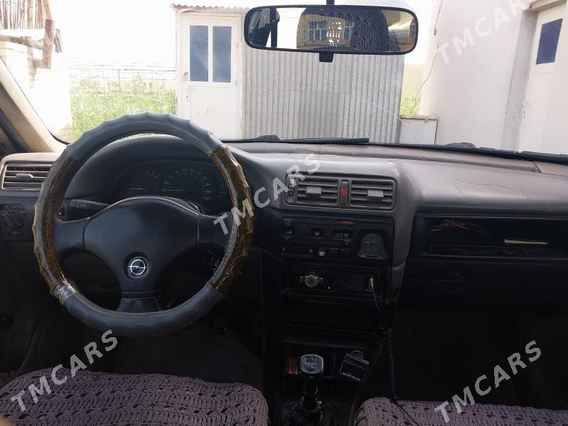 Opel Vectra 1989 - 22 000 TMT - Mary - img 2