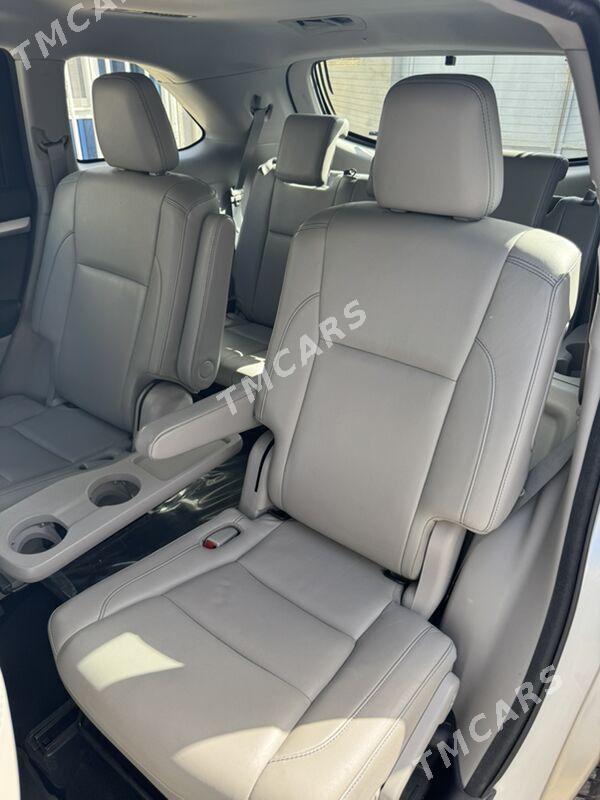 Toyota Highlander 2018 - 390 000 TMT - Мары - img 9
