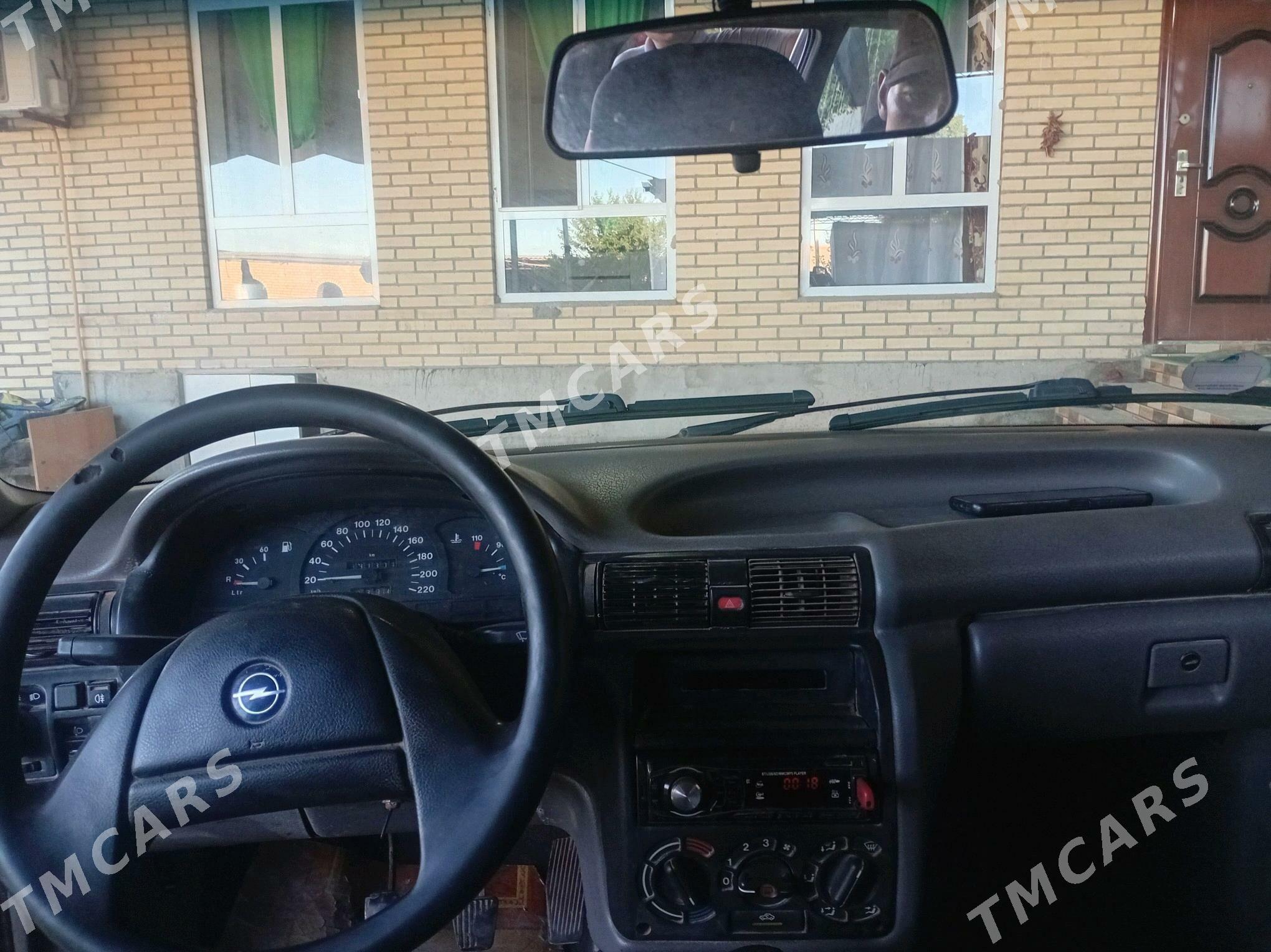 Opel Astra 1992 - 35 000 TMT - Saýat - img 5