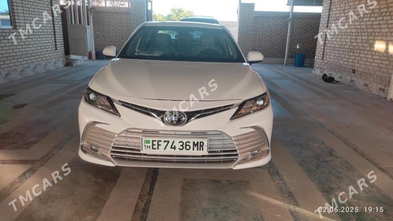 Toyota Camry 2019 - 400 000 TMT - Мары - img 2