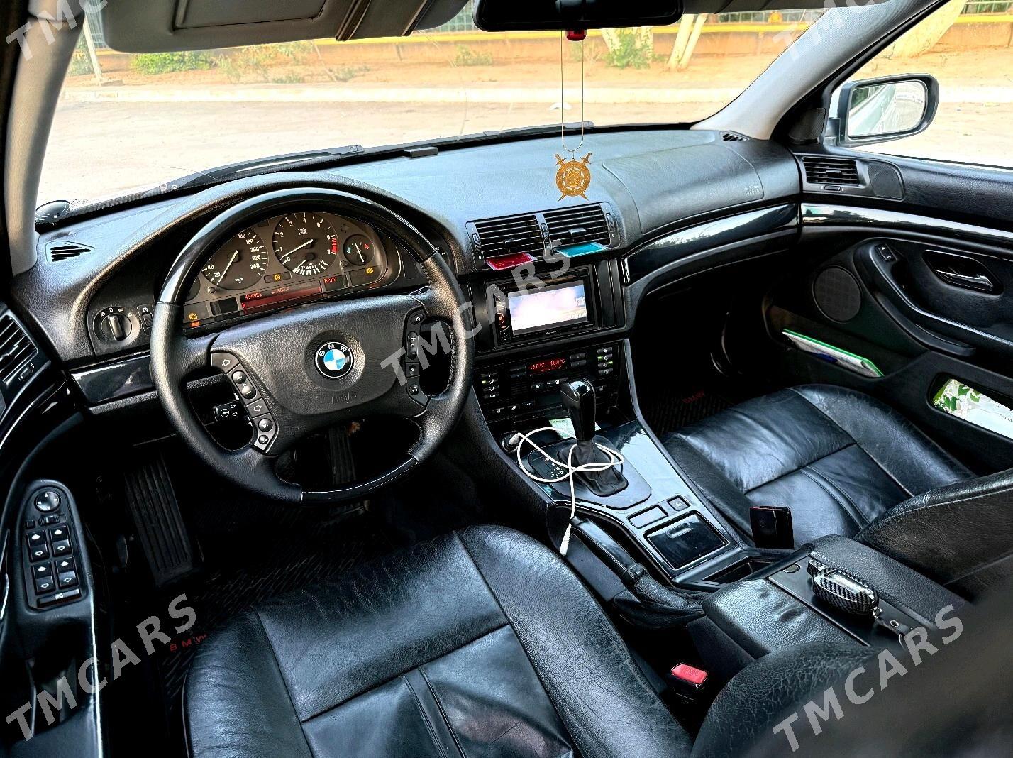 BMW E39 2001 - 105 000 TMT - Балканабат - img 6