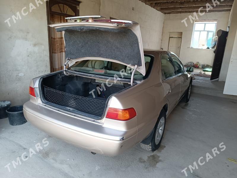 Toyota Camry 2001 - 147 000 TMT - Кёнеургенч - img 4