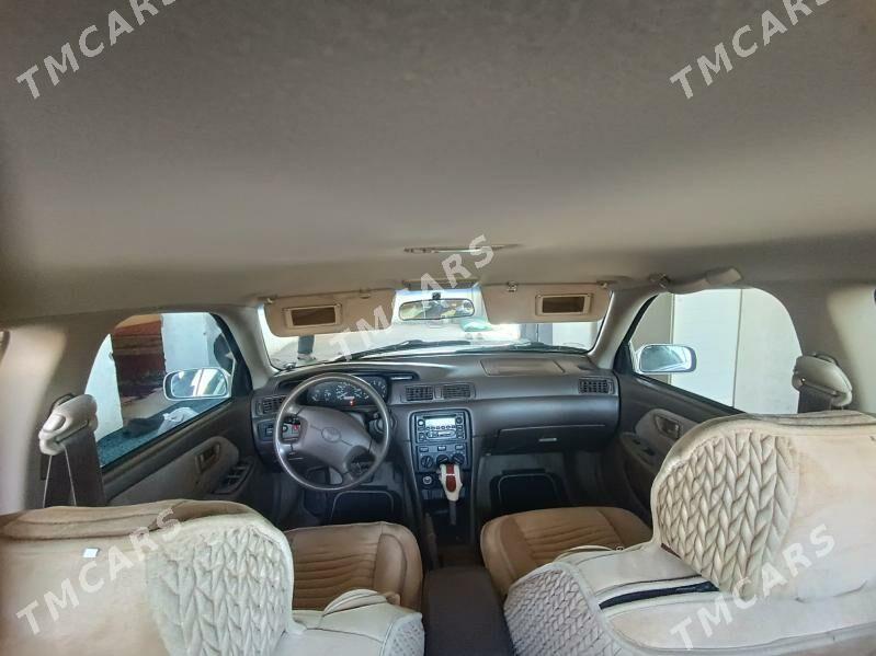 Toyota Camry 2001 - 147 000 TMT - Кёнеургенч - img 2