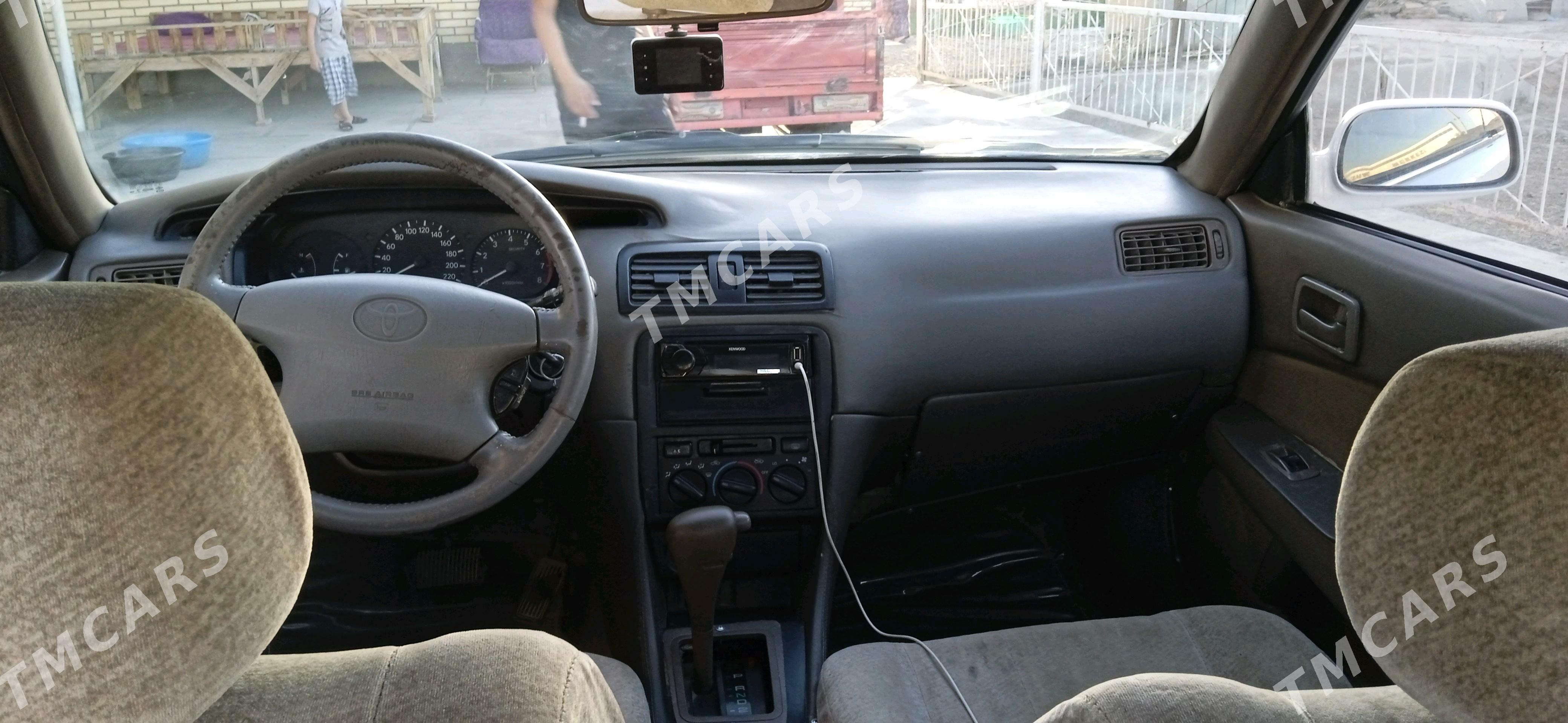 Toyota Vista 1994 - 65 000 TMT - Мары - img 7