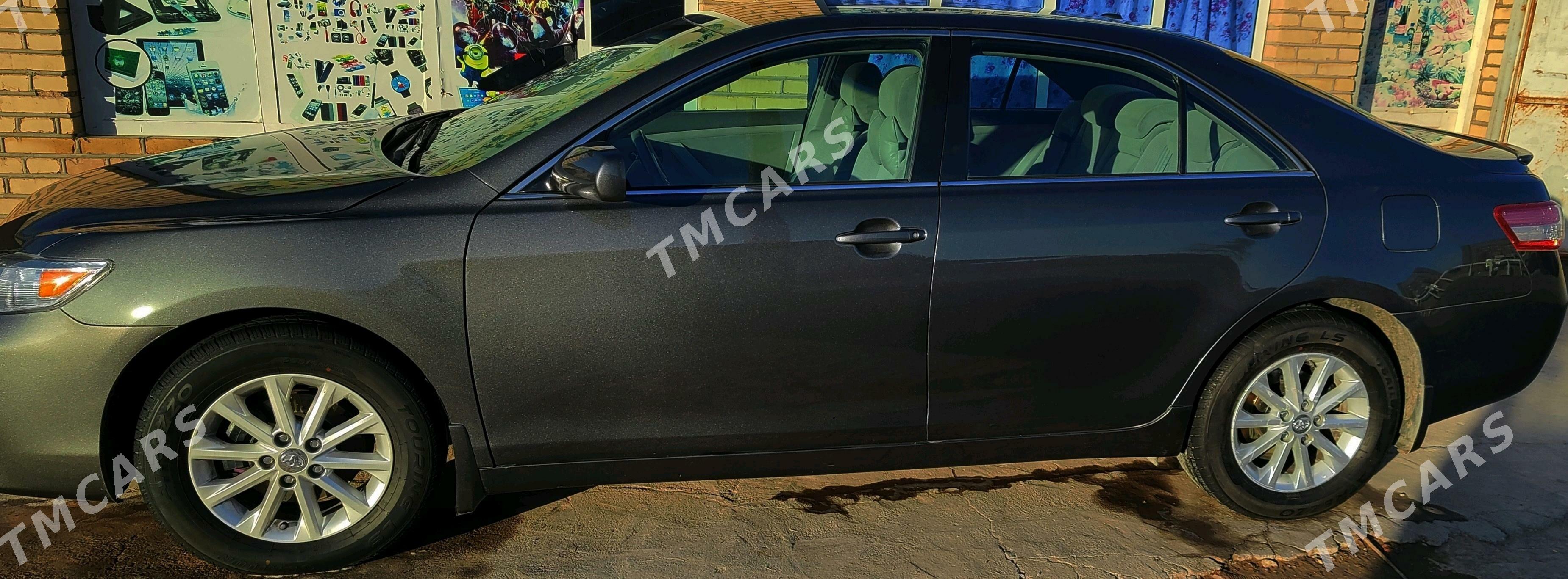 Toyota Camry 2010 - 170 000 TMT - Мары - img 3