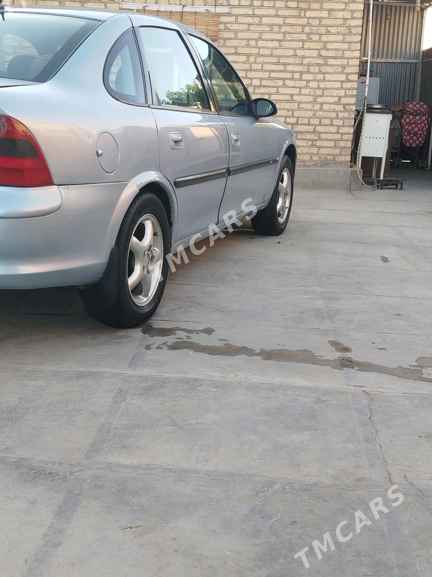 Opel Vectra 1997 - 32 000 TMT - Мары - img 4