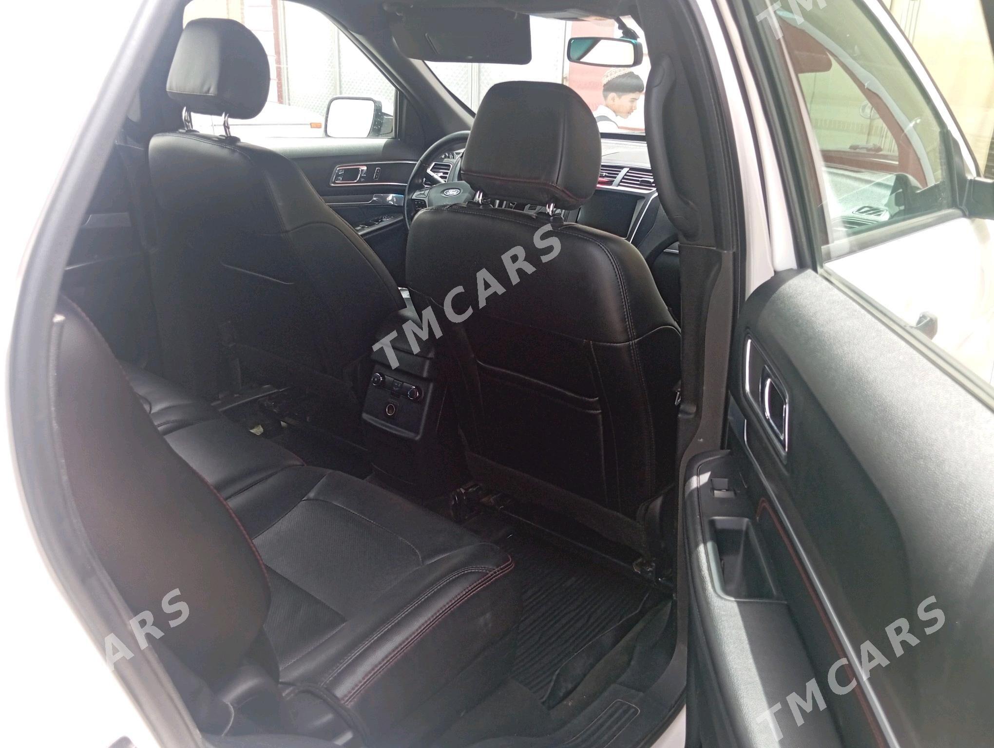 Ford Explorer 2019 - 270 000 TMT - Векильбазар - img 2
