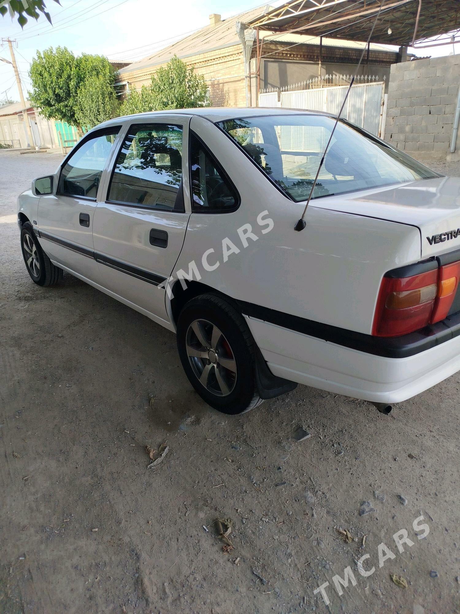 Opel Vectra 1992 - 36 000 TMT - Бахарден - img 3