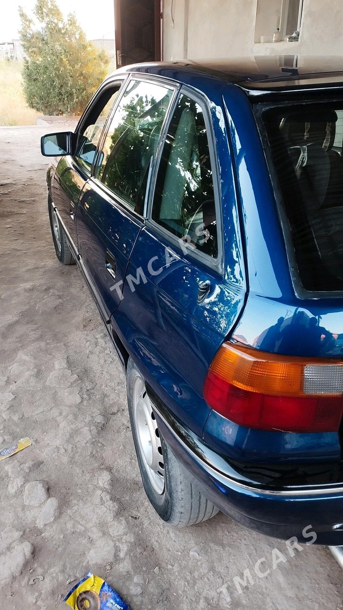 Opel Astra 1992 - 38 000 TMT - Гороглы (Тагта) - img 4