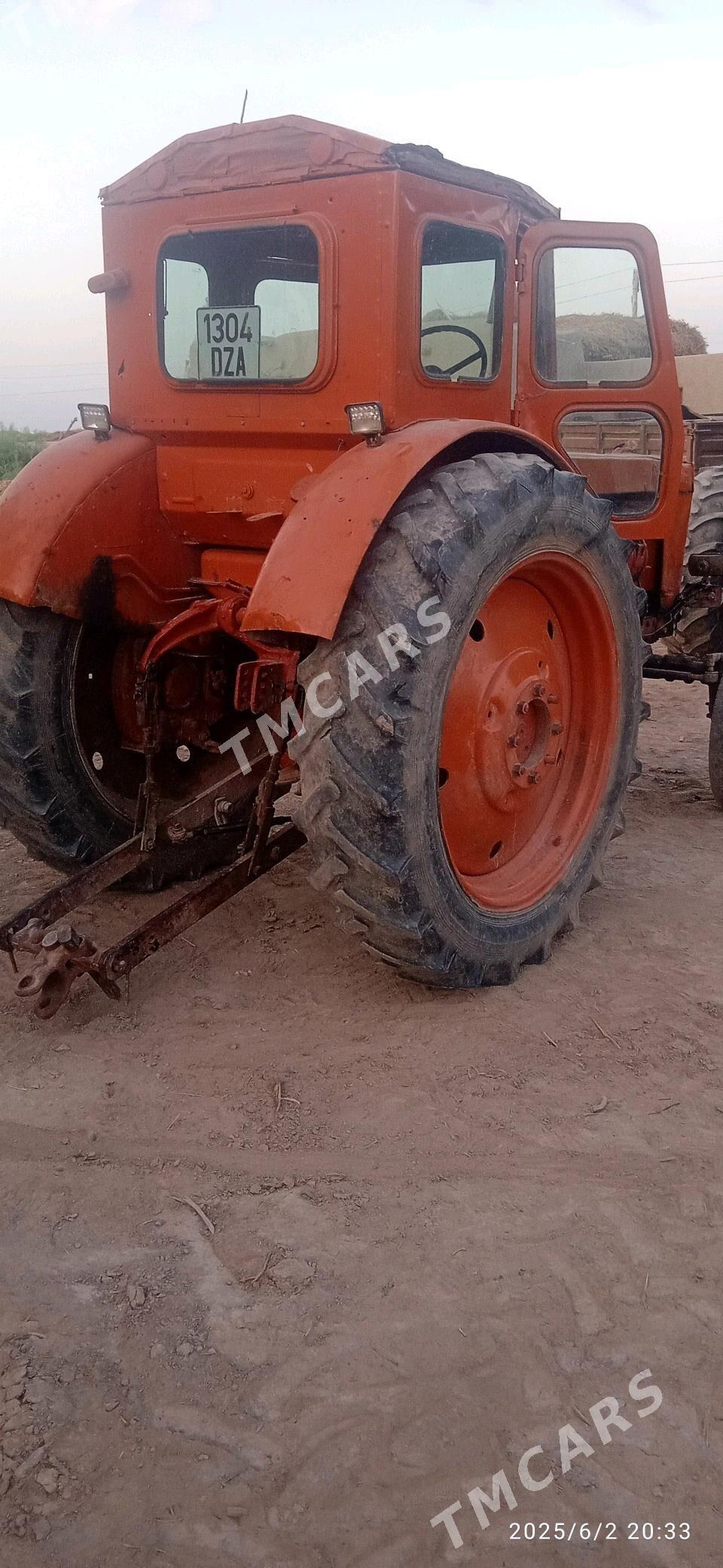 MTZ T-28 1992 - 30 000 TMT - етр. Туркменбаши - img 3