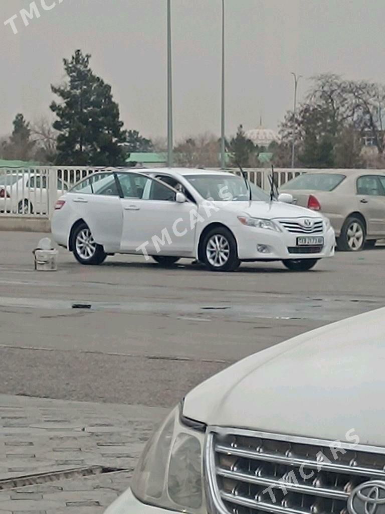 Toyota Camry 2010 - 190 000 TMT - Бабадайхан - img 3