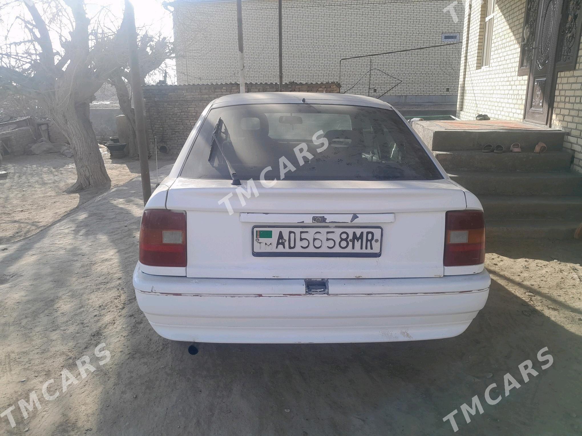 Opel Vectra 1993 - 14 000 TMT - Байрамали - img 4