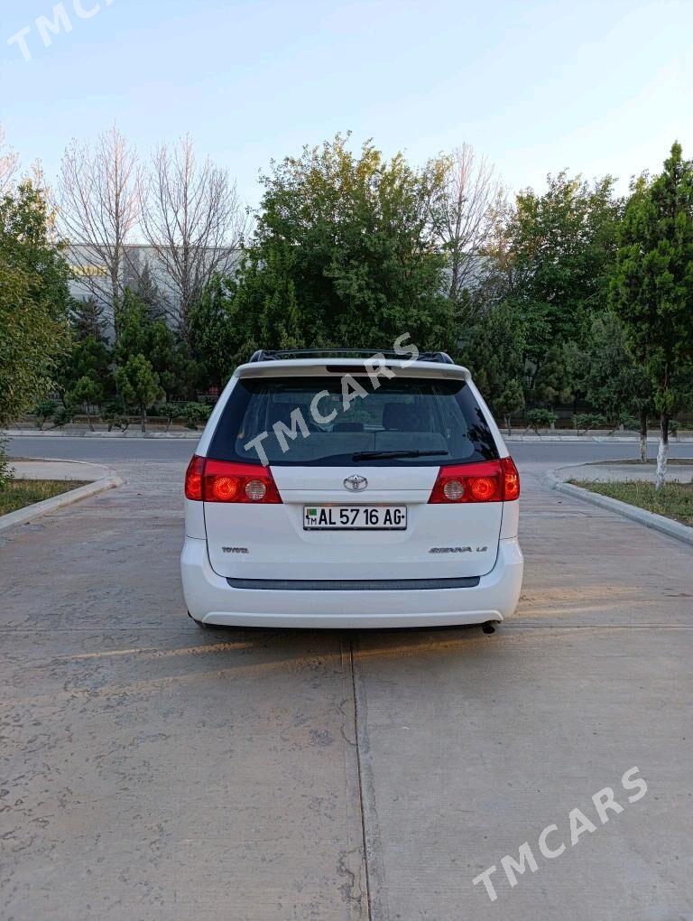 Toyota Sienna 2009 - 260 000 TMT - Aşgabat - img 3