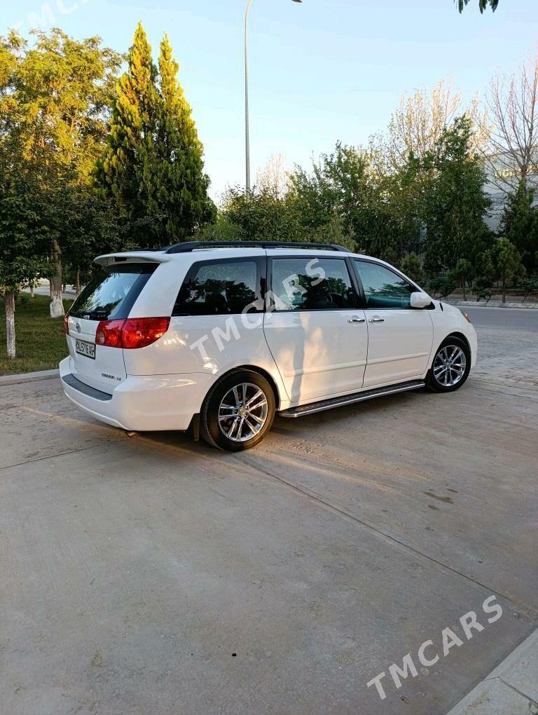 Toyota Sienna 2009 - 260 000 TMT - Aşgabat - img 9