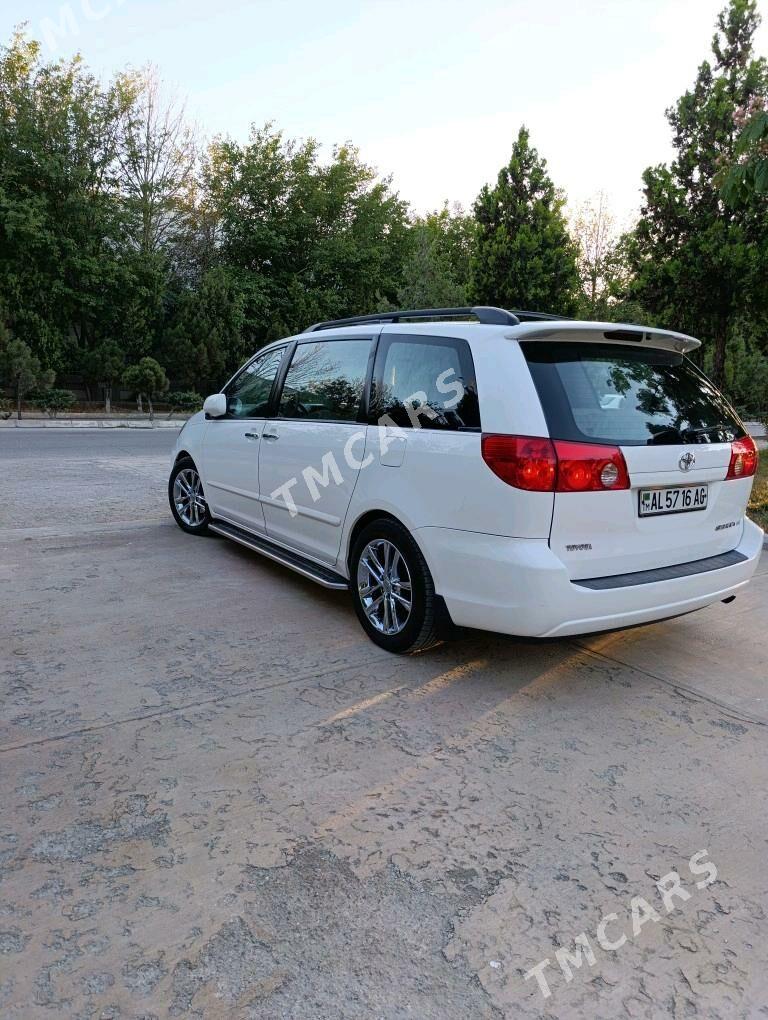 Toyota Sienna 2009 - 260 000 TMT - Aşgabat - img 2