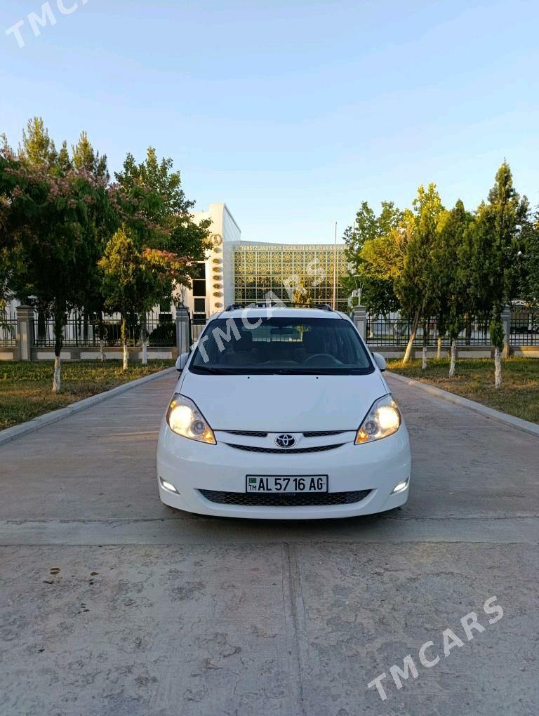 Toyota Sienna 2009 - 260 000 TMT - Aşgabat - img 8