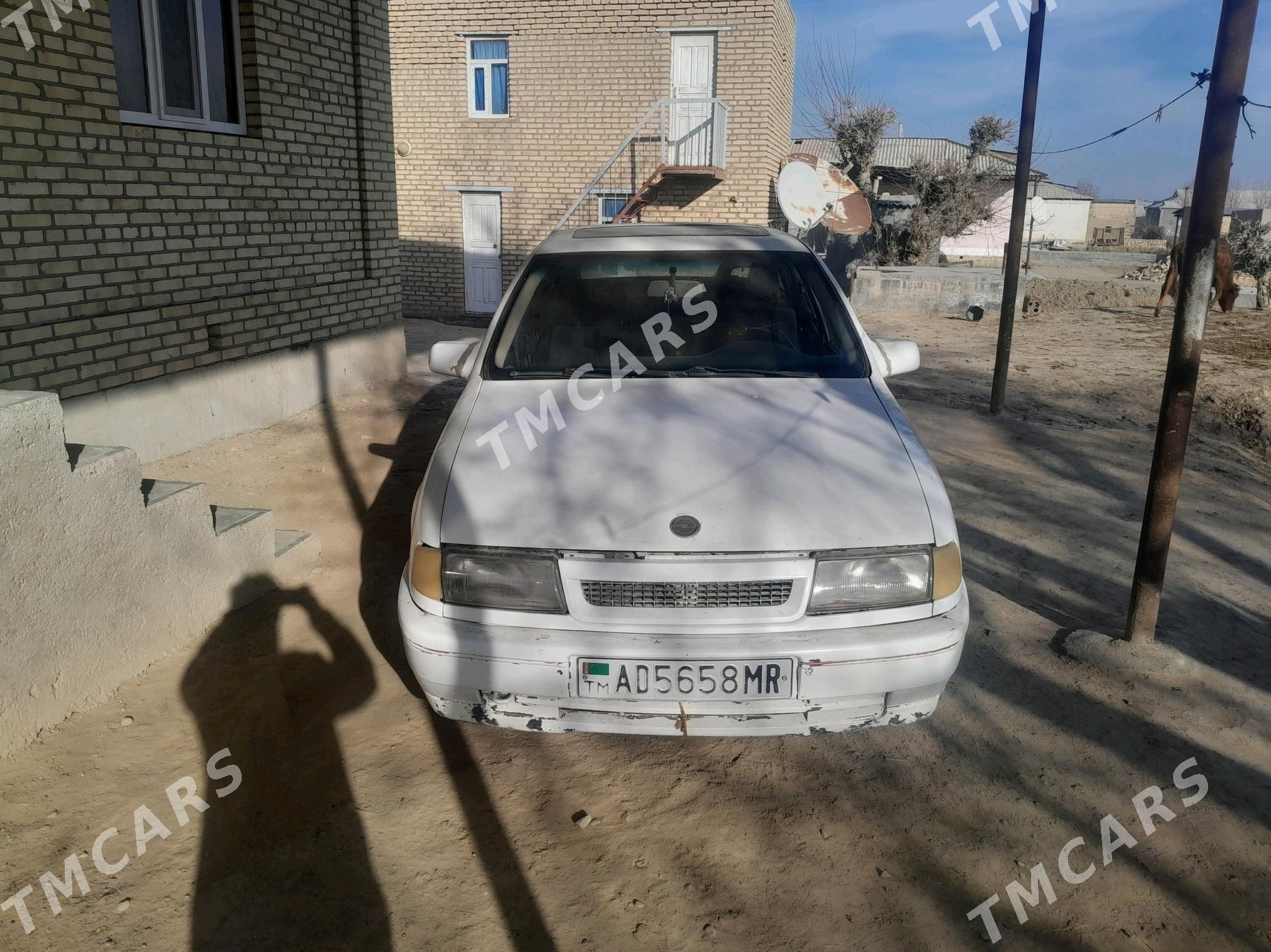 Opel Vectra 1993 - 14 000 TMT - Байрамали - img 6