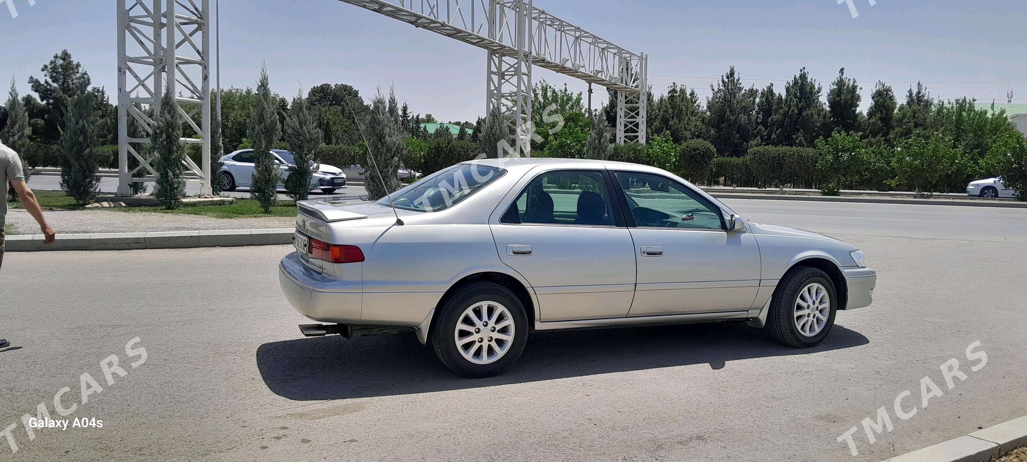 Toyota Camry 2001 - 150 000 TMT - Кёнеургенч - img 4