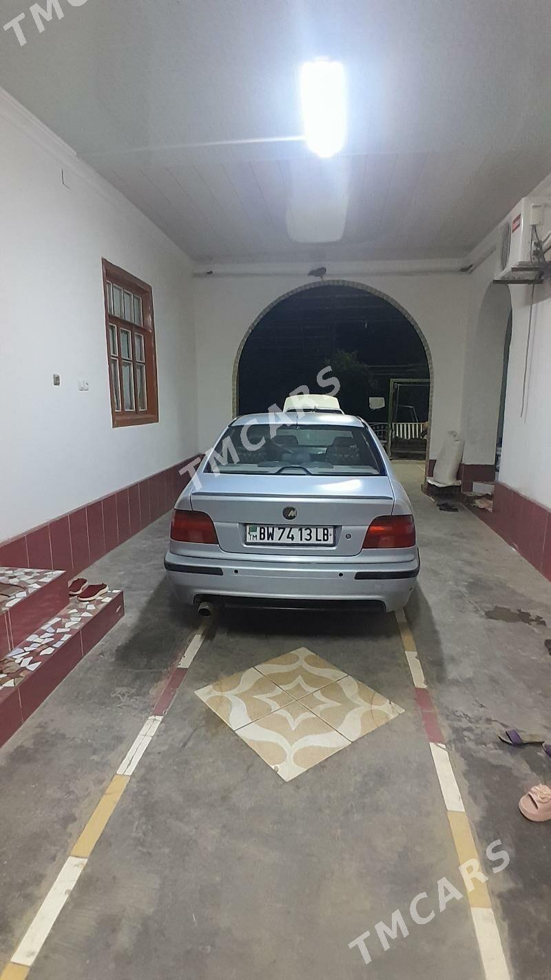 BMW 528 1998 - 79 000 TMT - Туркменабат - img 4