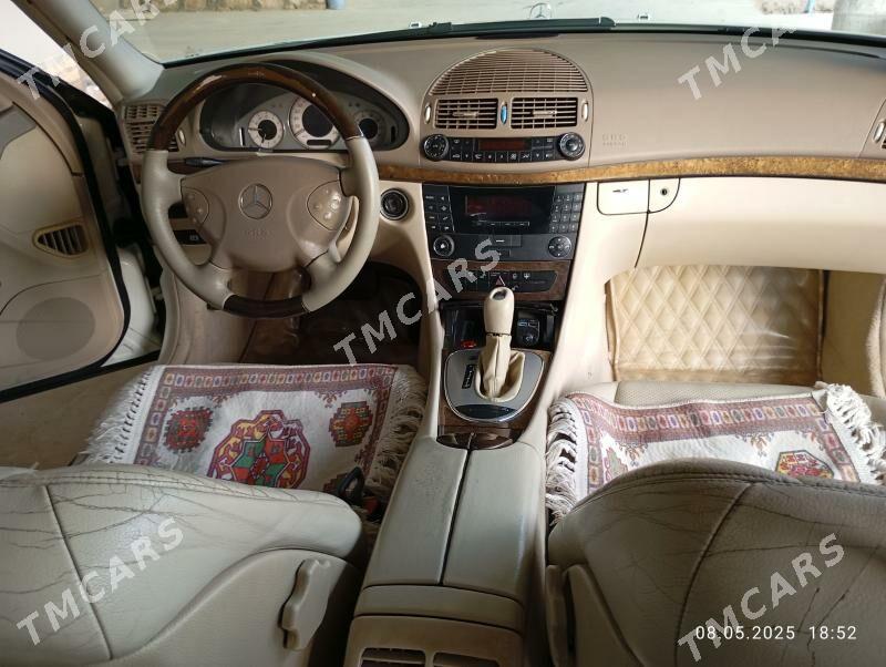Mercedes-Benz E320 2003 - 140 000 TMT - Керки - img 4