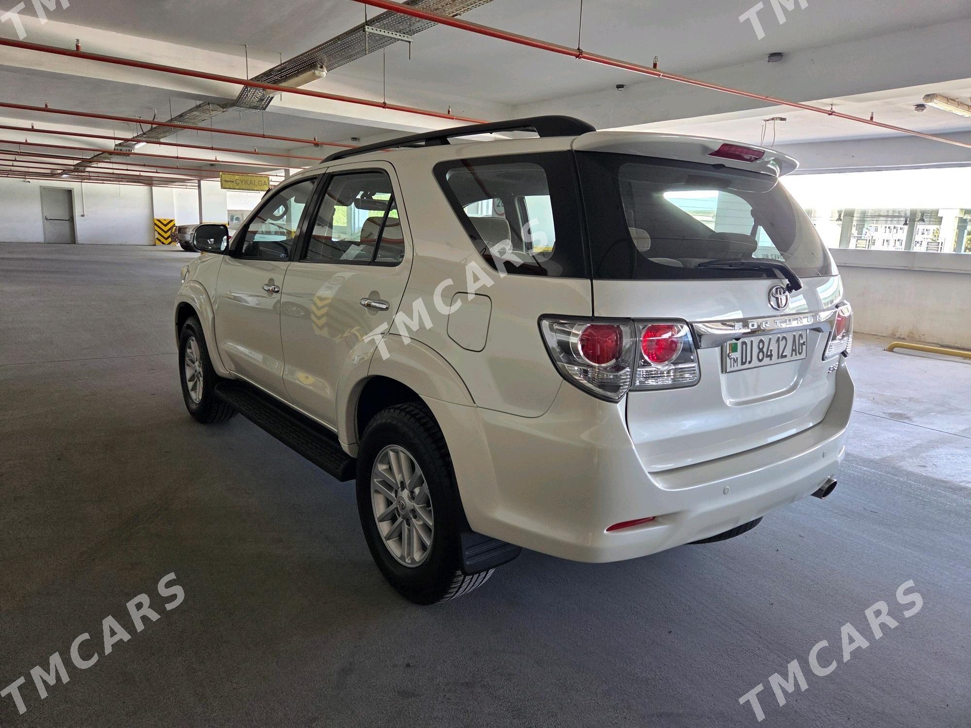 Toyota Fortuner 2014 - 390 000 TMT - 11 mkr - img 7