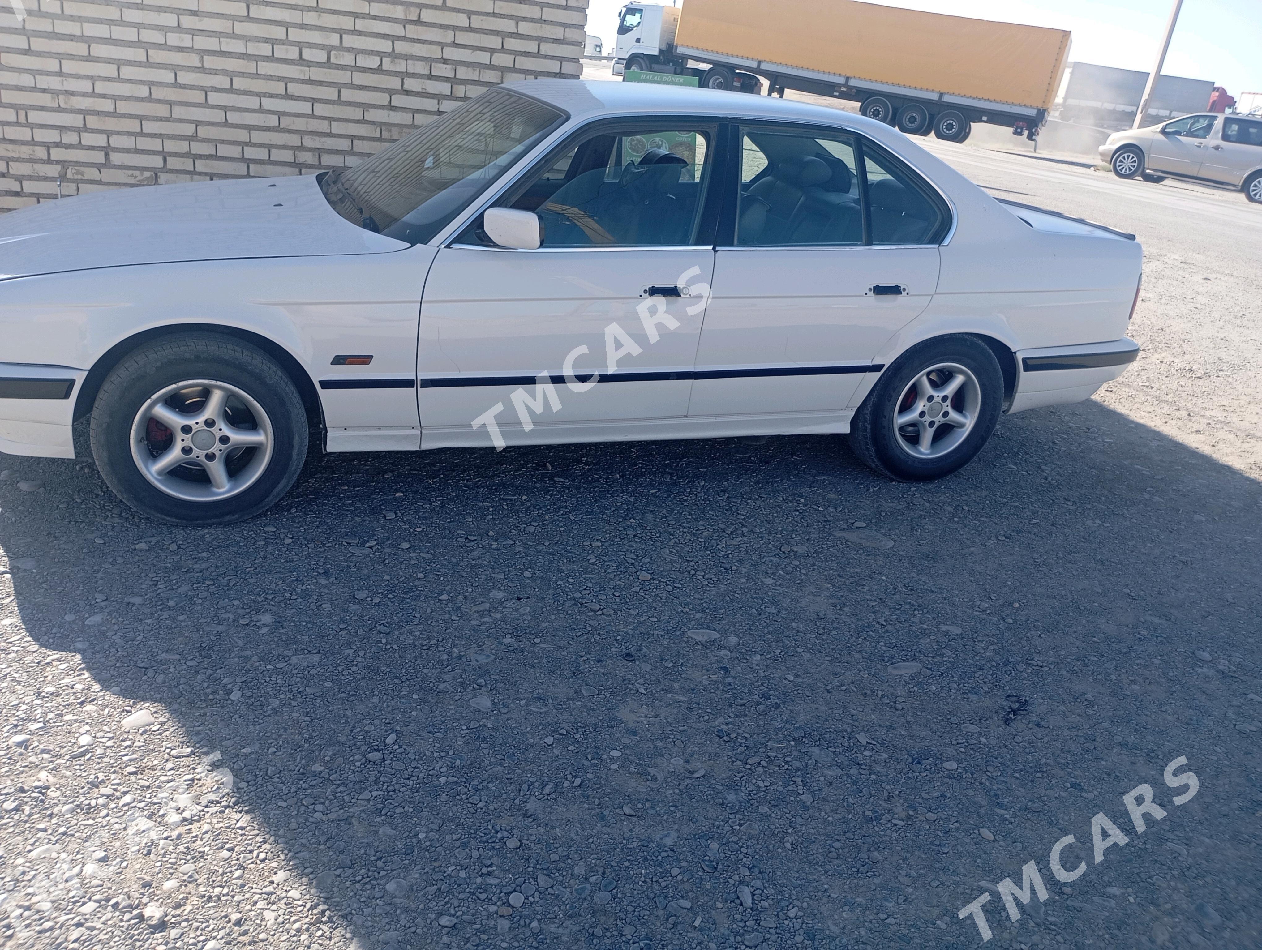 BMW 520 1989 - 58 000 TMT - Мары - img 2