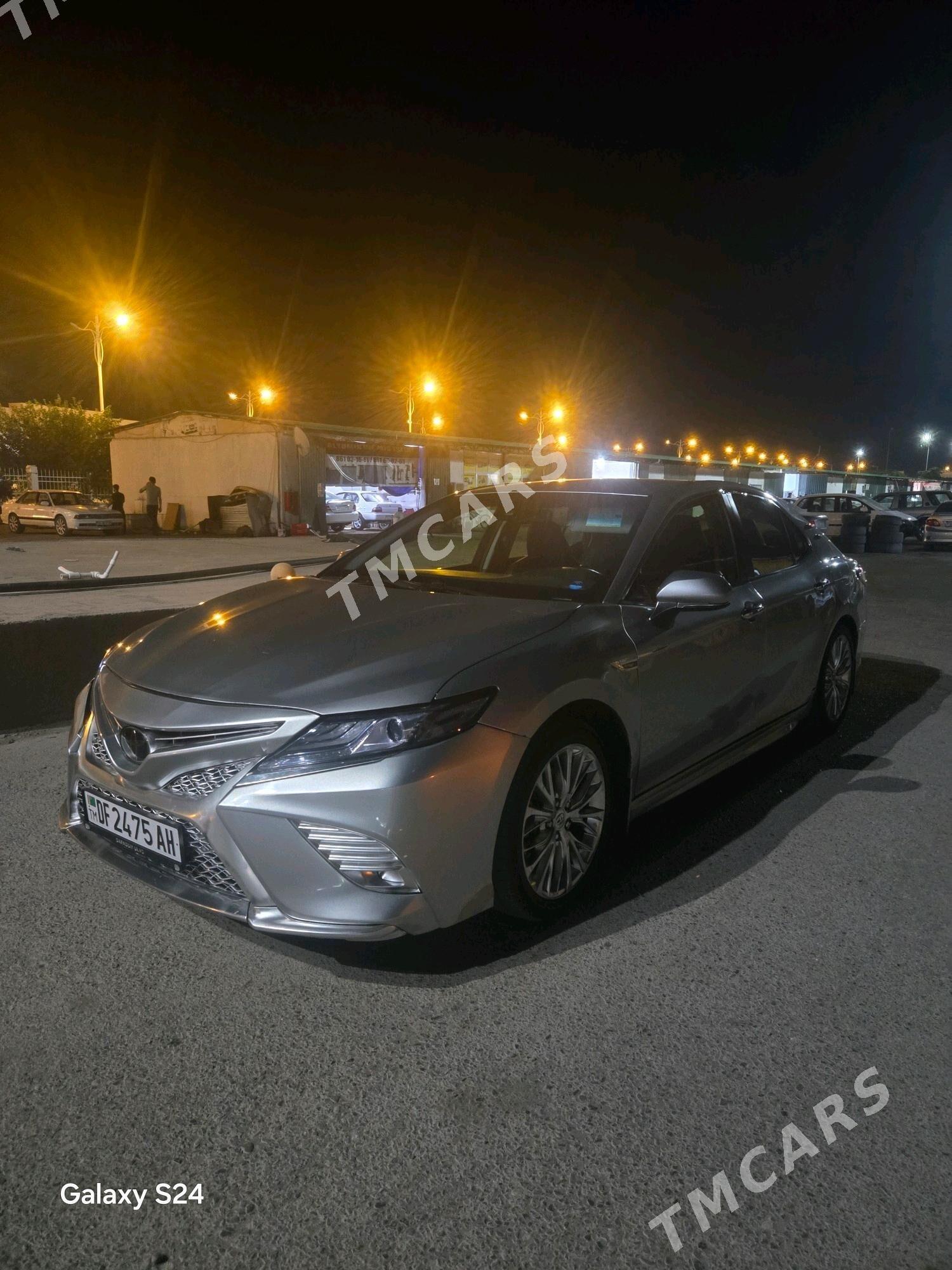 Toyota Camry 2018 - 240 000 TMT - Bedew - img 6