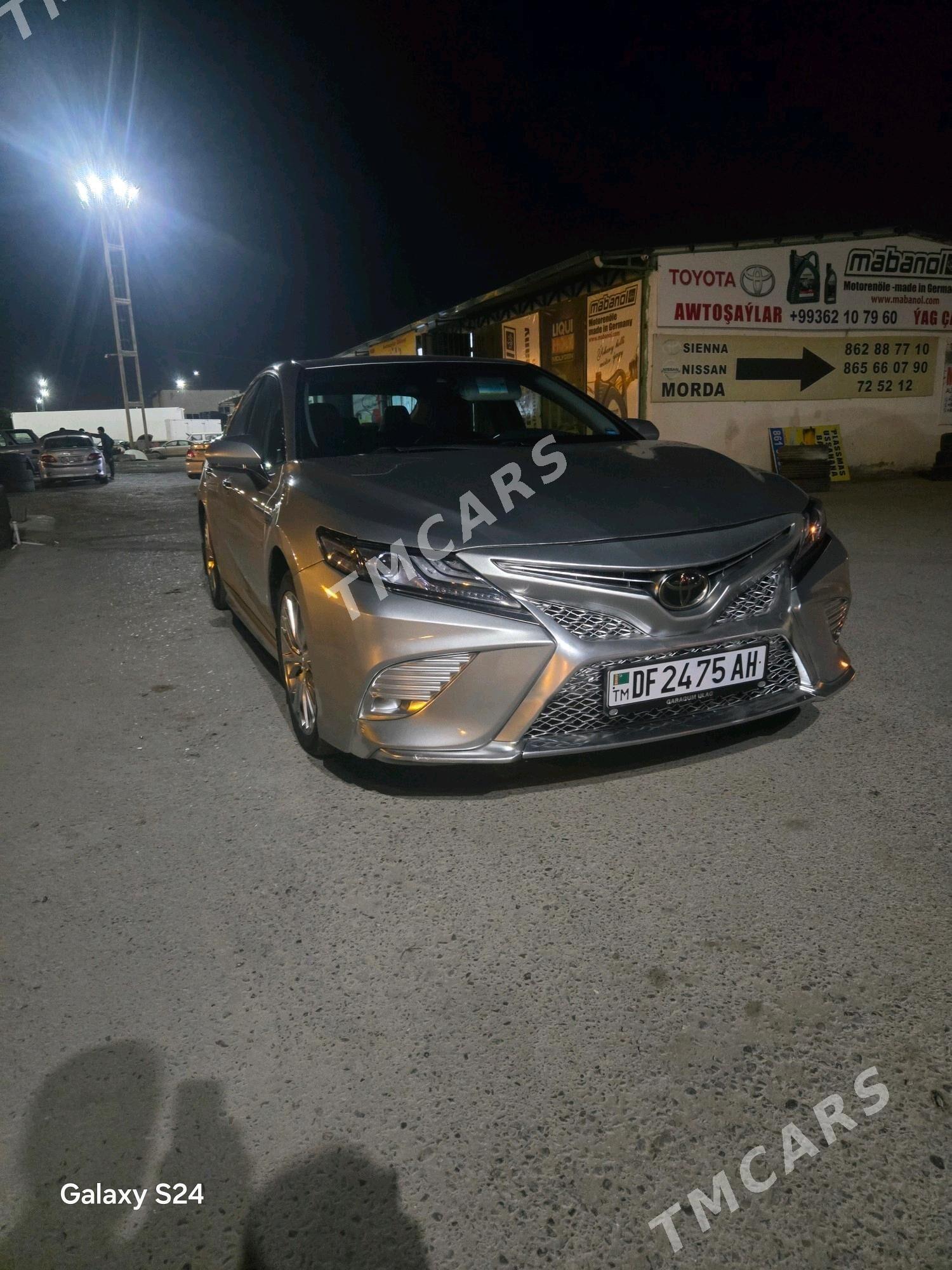 Toyota Camry 2018 - 240 000 TMT - Bedew - img 3
