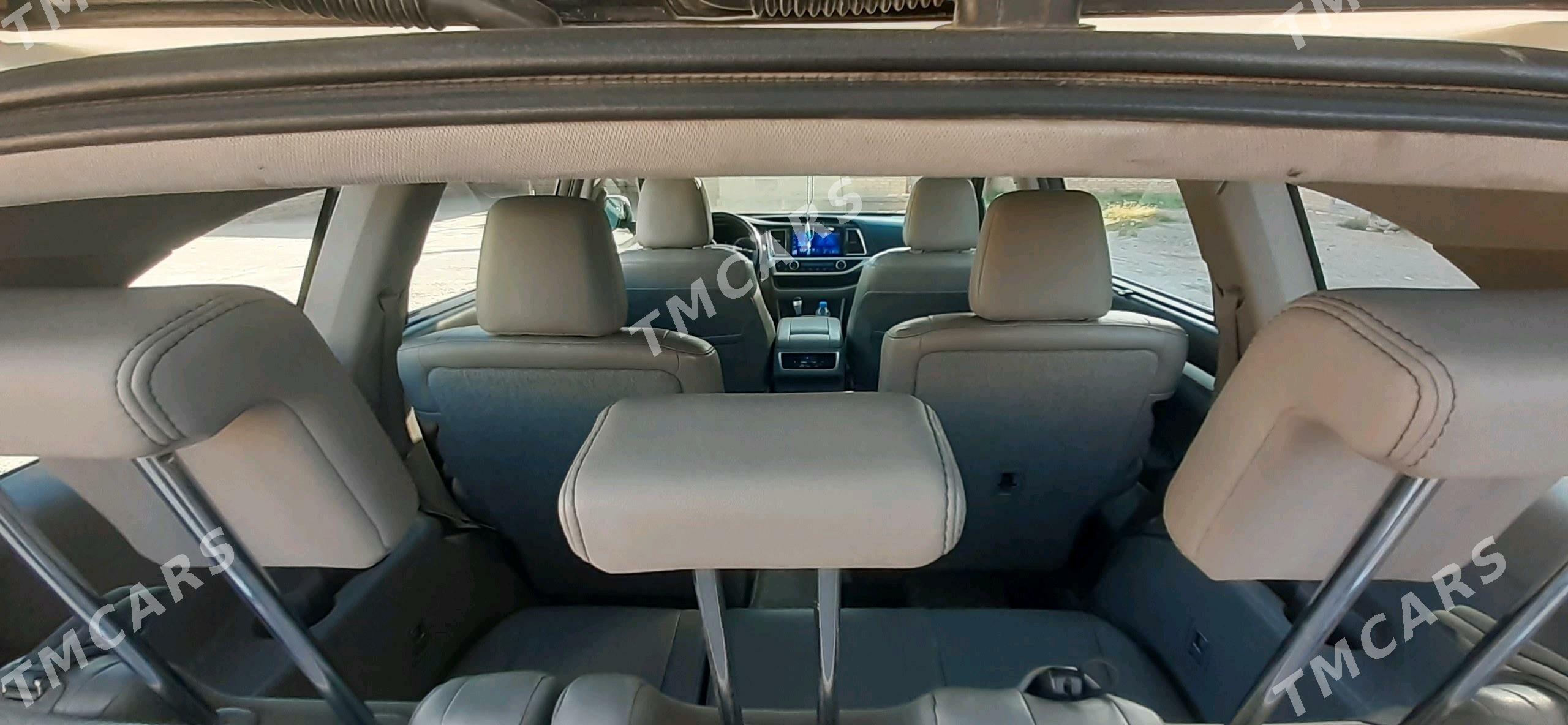 Toyota Highlander 2014 - 420 000 TMT - Керки - img 4