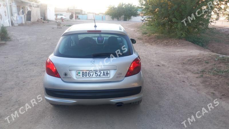 Peugeot 208 2009 - 100 000 TMT - Теджен - img 5
