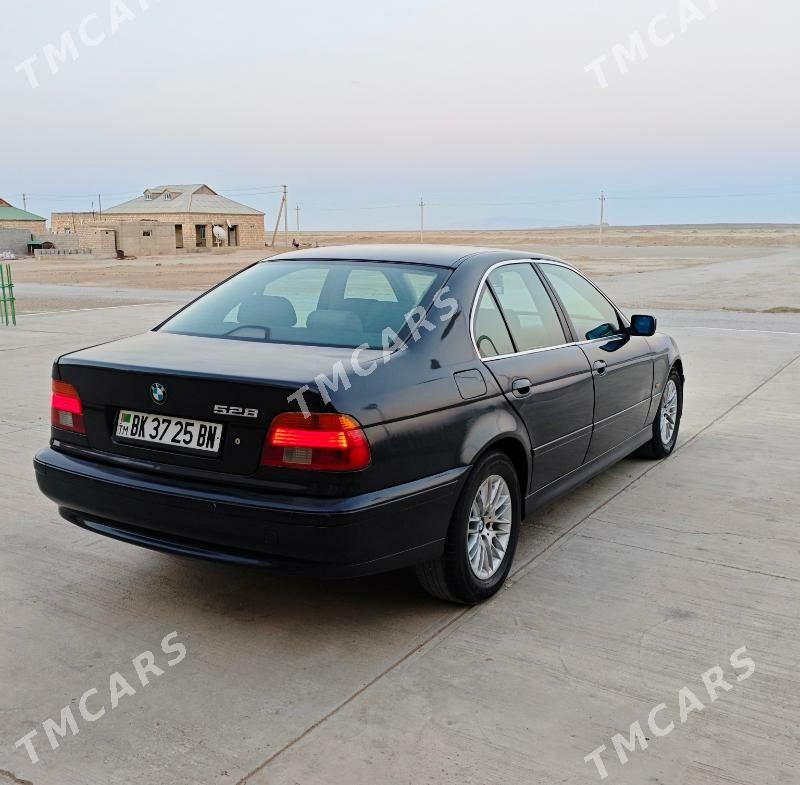 BMW E39 1999 - 90 000 TMT - Gumdag - img 6