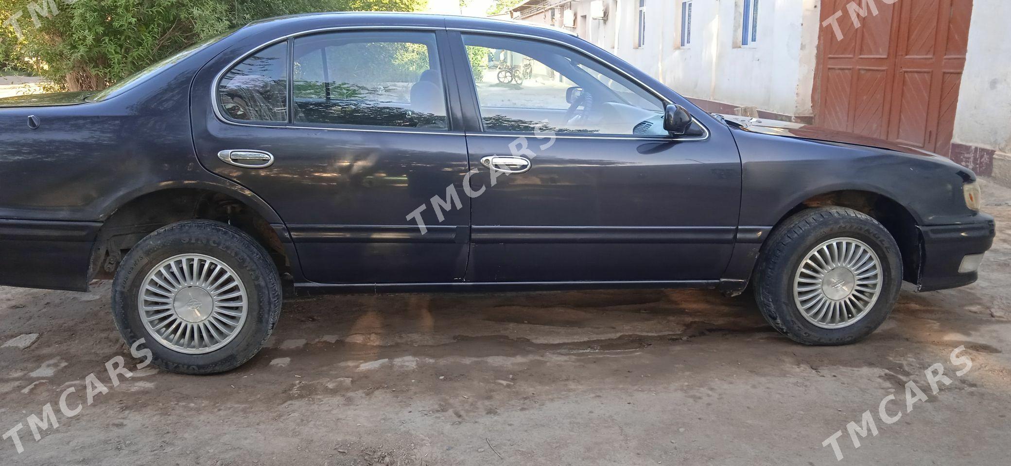 Nissan Cefiro 1994 - 32 000 TMT - Акдепе - img 4