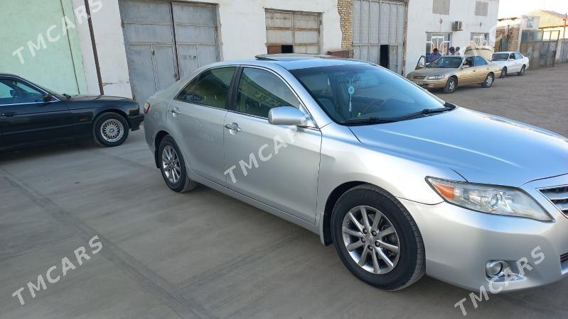 Toyota Camry 2010 - 220 000 TMT - Губадаг - img 2