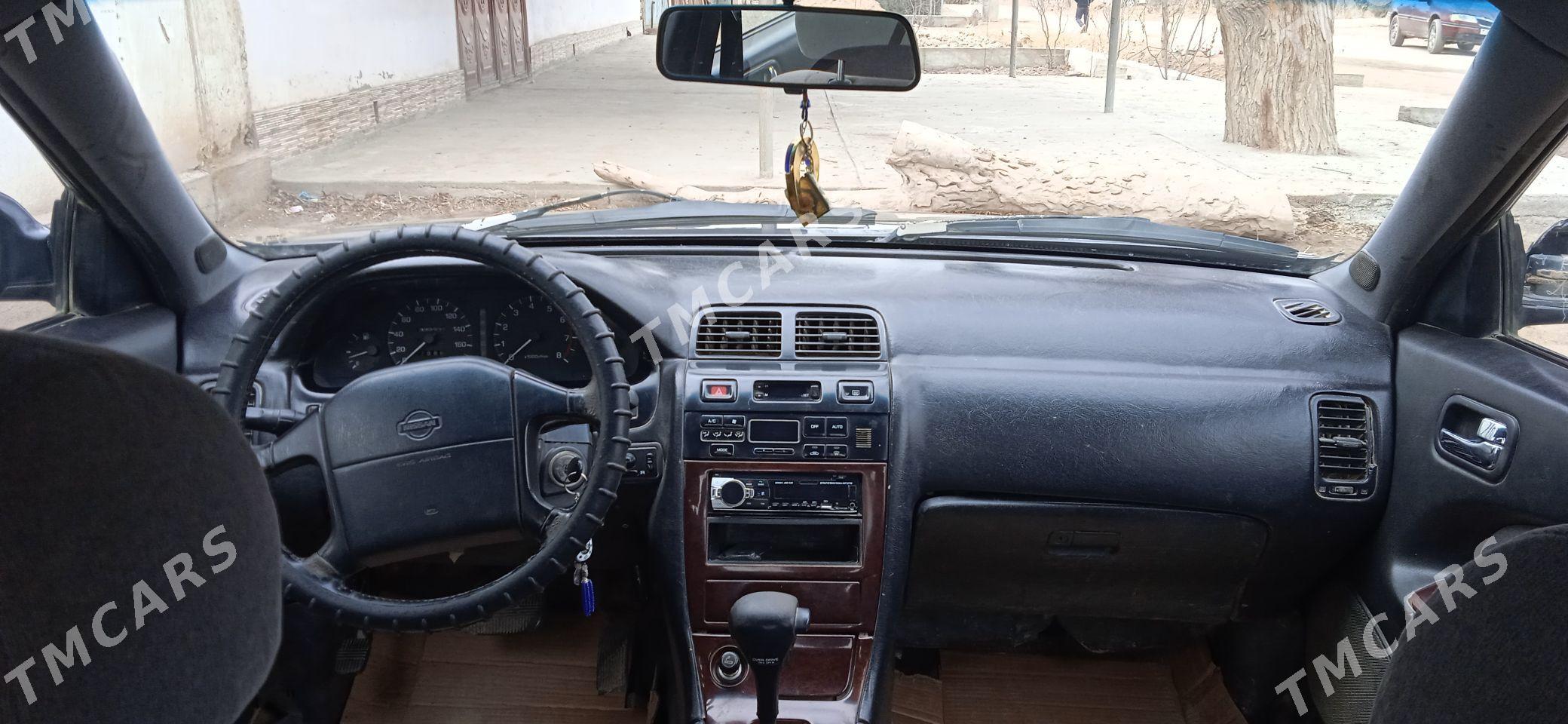 Nissan Cefiro 1994 - 32 000 TMT - Акдепе - img 5