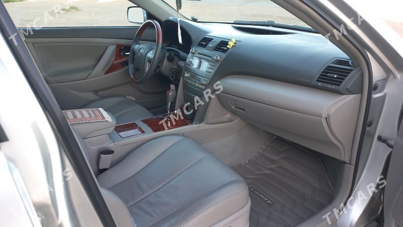 Toyota Camry 2010 - 220 000 TMT - Губадаг - img 9