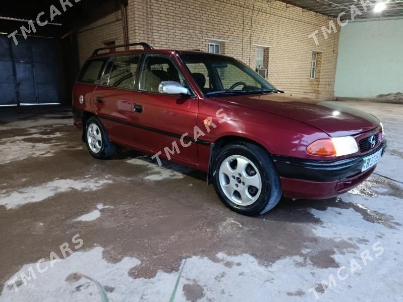 Opel Astra 1996 - 60 000 TMT - Sakar - img 5