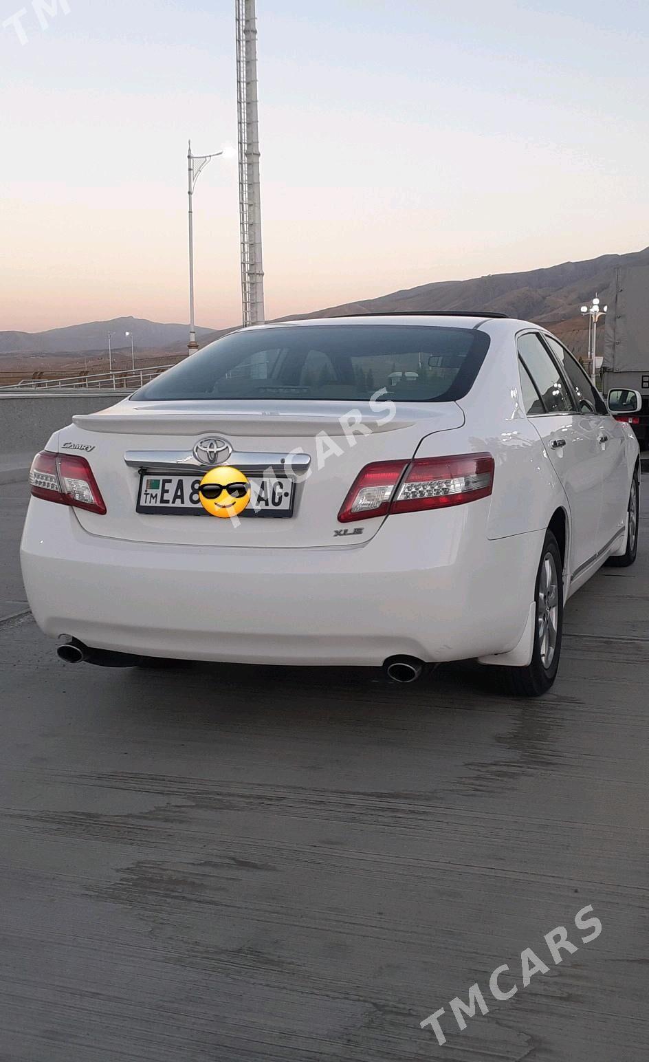 Toyota Camry 2010 - 190 000 TMT - Багир - img 1