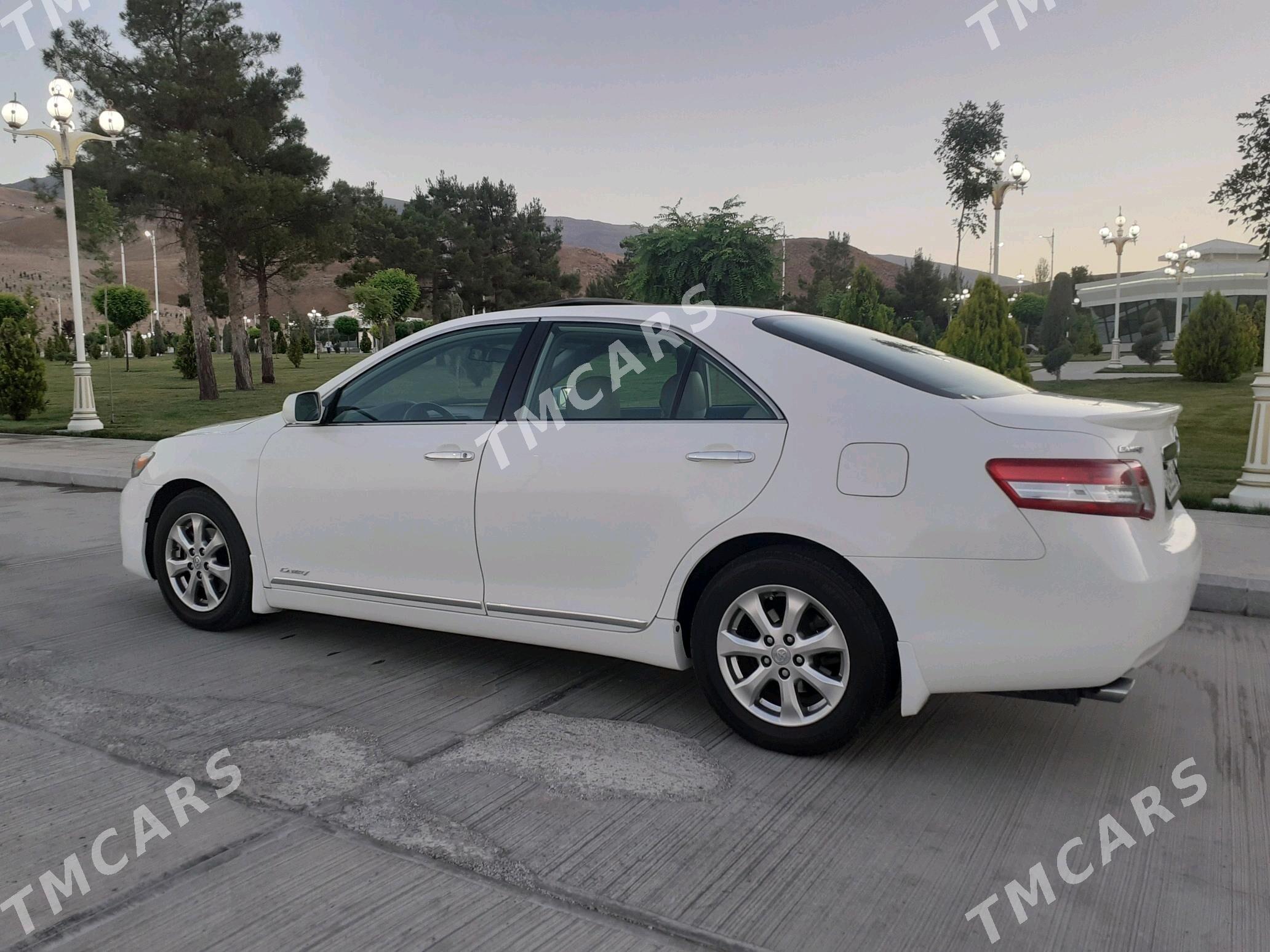 Toyota Camry 2010 - 190 000 TMT - Багир - img 2