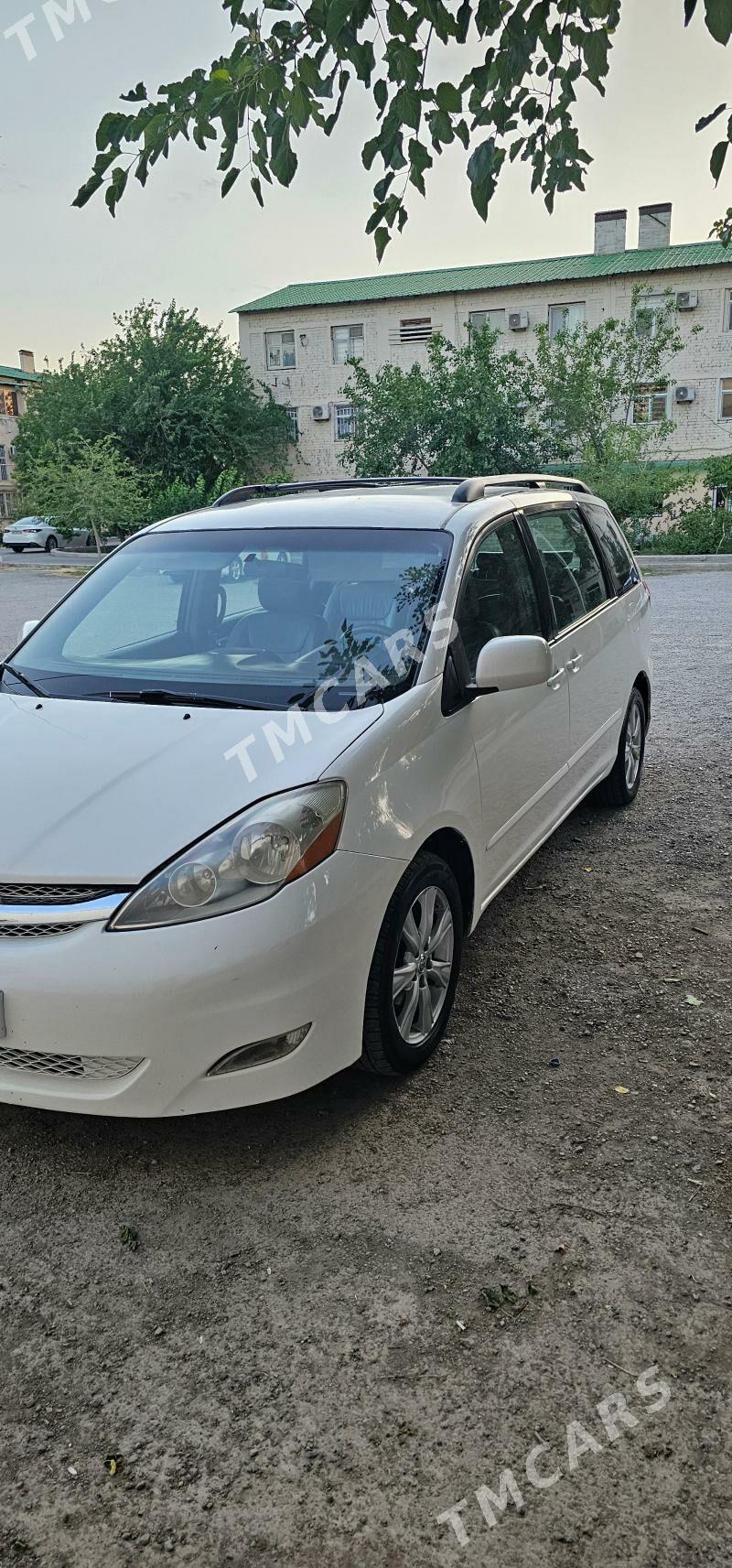 Toyota Sienna 2007 - 173 000 TMT - Акдепе - img 2