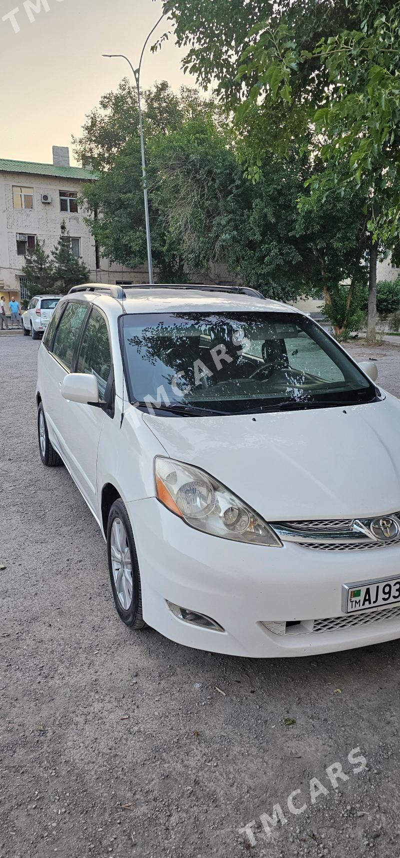 Toyota Sienna 2007 - 173 000 TMT - Акдепе - img 9